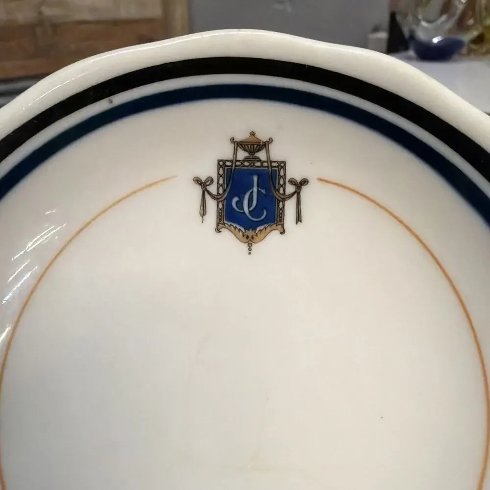Vintage Syracuse China spoon rest with 